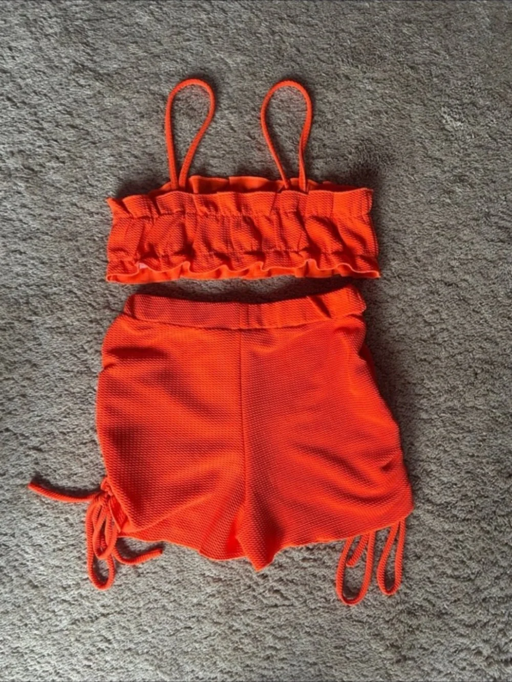 SHEIN Orange Ruffled Shorts Set - Picture 2 of 4